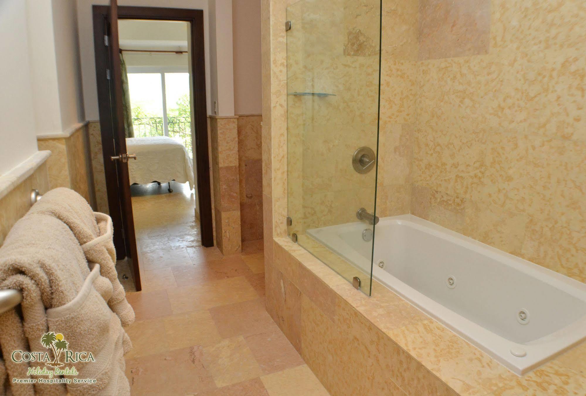 Acqua Residences Jacó Extérieur photo